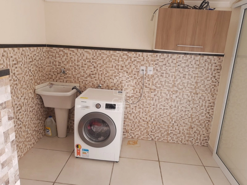 Vende-se Imóvel no Bairro Alto Cafezal em Marília-SP.: 8ª foto da galeria de imagens do imóvel