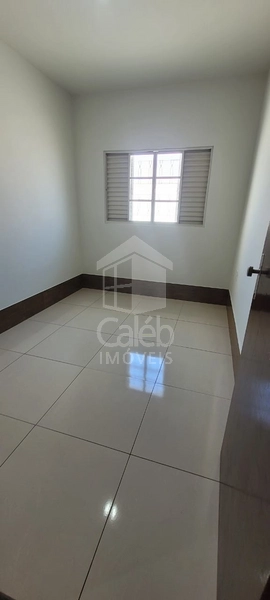 Casa à venda com 3 dormitórios no Jardim Ohara em Marília-SP: 11ª foto da galeria de imagens do imóvel