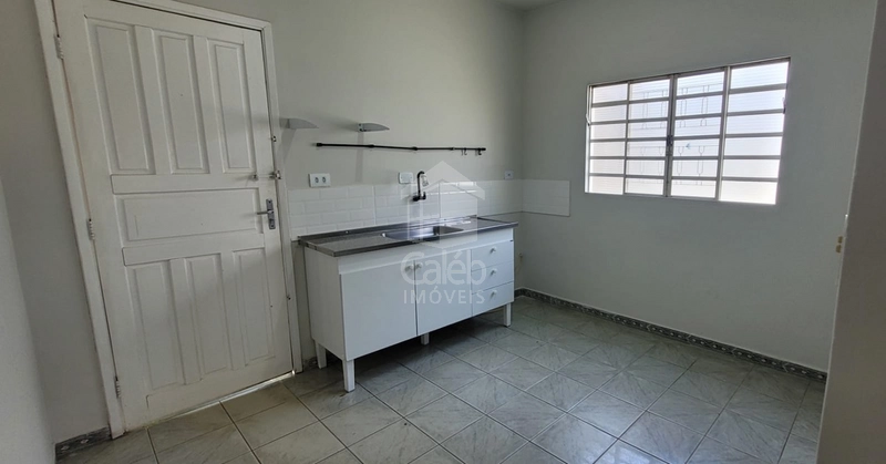 Casa à venda com 3 dormitórios no Jardim Ohara em Marília-SP: 5ª foto da galeria de imagens do imóvel