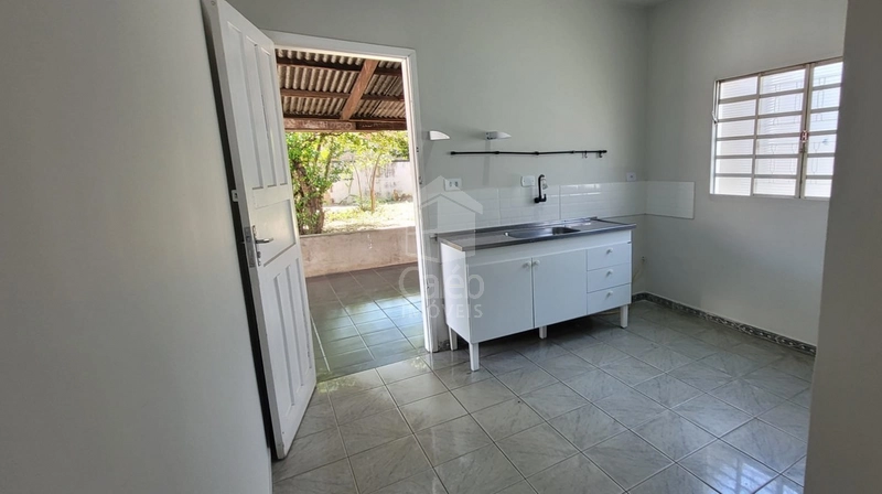 Casa à venda com 3 dormitórios no Jardim Ohara em Marília-SP: 6ª foto da galeria de imagens do imóvel