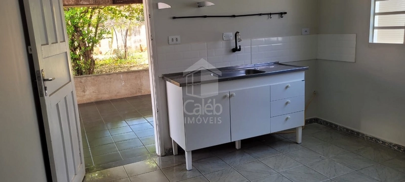 Casa à venda com 3 dormitórios no Jardim Ohara em Marília-SP: 4ª foto da galeria de imagens do imóvel