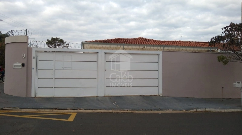 Casa a Venda no Bairro Parati em Marília-SP.: 3ª foto da galeria de imagens do imóvel