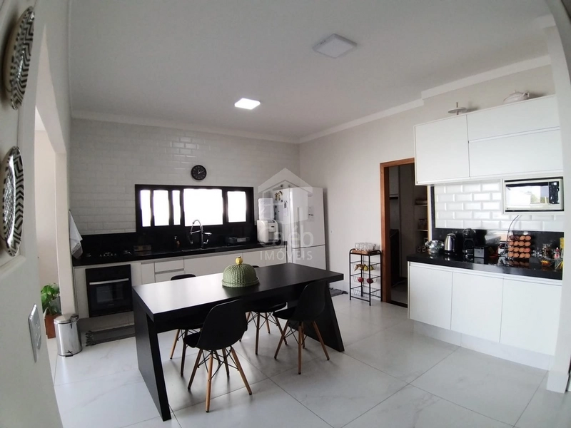 Casa a Venda no Condomínio Recanto das Esmeraldas II em Marília-SP.: 9ª foto da galeria de imagens do imóvel