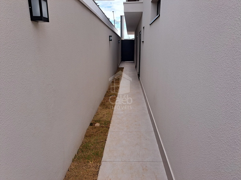 Casa no cond. Terras da Fazenda 3 suítes e piscina-Marília-SP: 12ª foto da galeria de imagens do imóvel