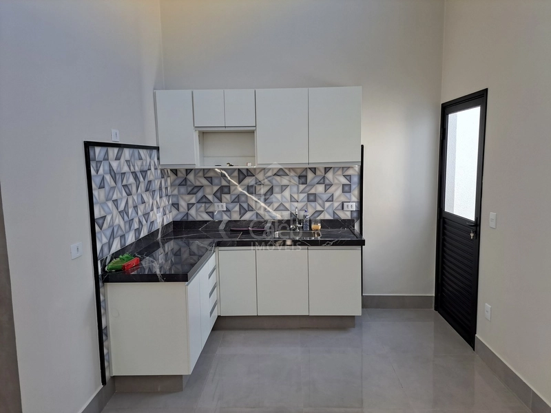 Casa a Venda no JD Planalto: 5ª foto da galeria de imagens do imóvel
