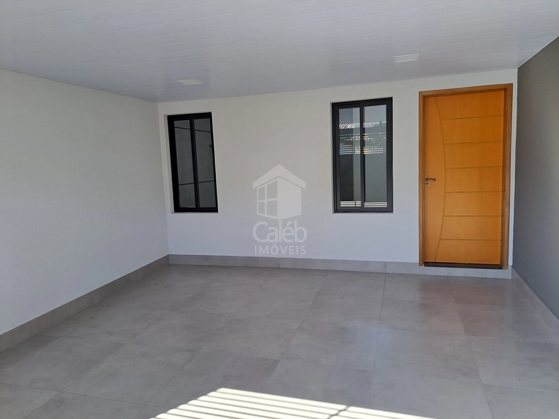 Casa a Venda no JD Planalto: 2ª foto da galeria de imagens do imóvel