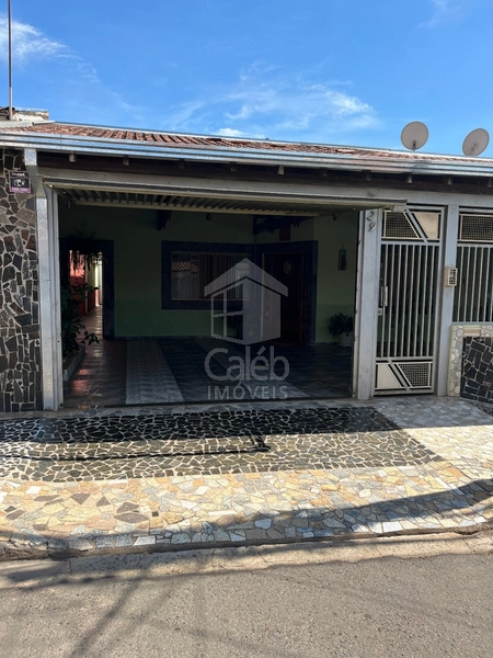 Casa á Venda Bairro Adolpho Bim: 2ª foto da galeria de imagens do imóvel