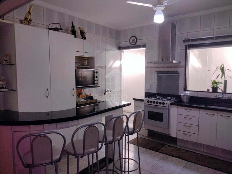 Casa á Venda Bairro Adolpho Bim: 12ª foto da galeria de imagens do imóvel