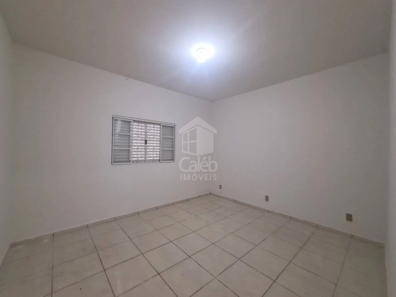 Casa a Venda no Bairro Lorenzetti em Marília-SP.: 14ª foto da galeria de imagens do imóvel