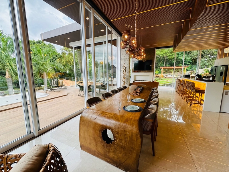 Mansão de luxo com 4 suítes, piscina e lago condomínio Green Valley: 15ª foto da galeria de imagens do imóvel