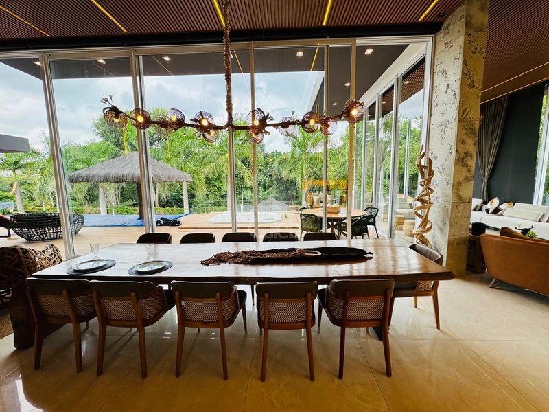 Mansão de luxo com 4 suítes, piscina e lago condomínio Green Valley: 14ª foto da galeria de imagens do imóvel