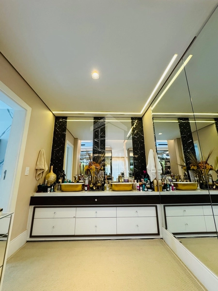 Mansão de luxo com 4 suítes, piscina e lago condomínio Green Valley: 65ª foto da galeria de imagens do imóvel