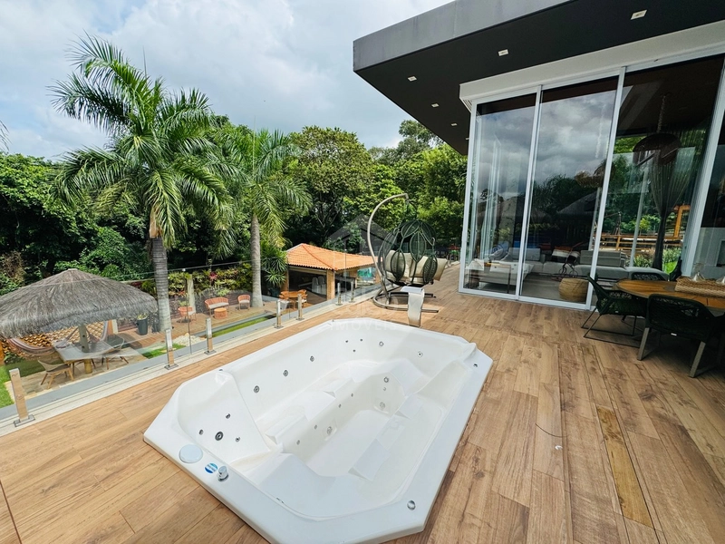Mansão de luxo com 4 suítes, piscina e lago condomínio Green Valley: 78ª foto da galeria de imagens do imóvel
