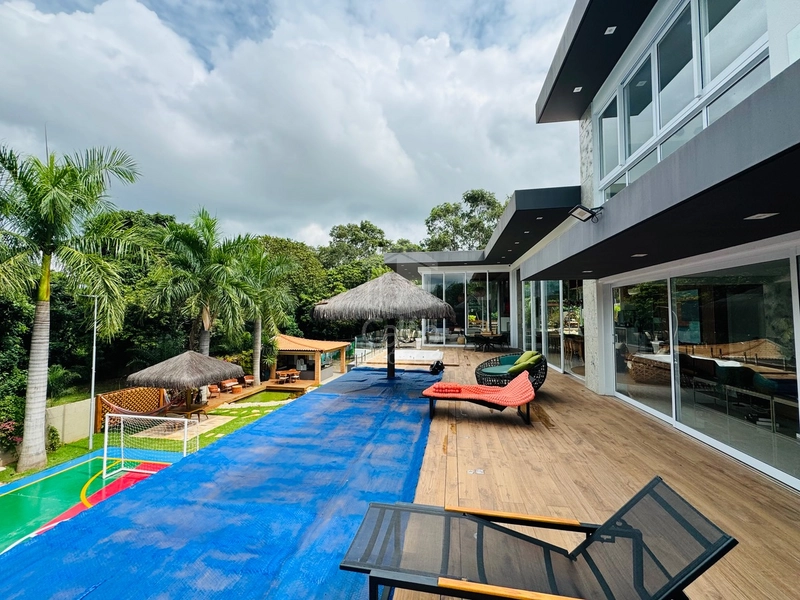 Mansão de luxo com 4 suítes, piscina e lago condomínio Green Valley: 77ª foto da galeria de imagens do imóvel