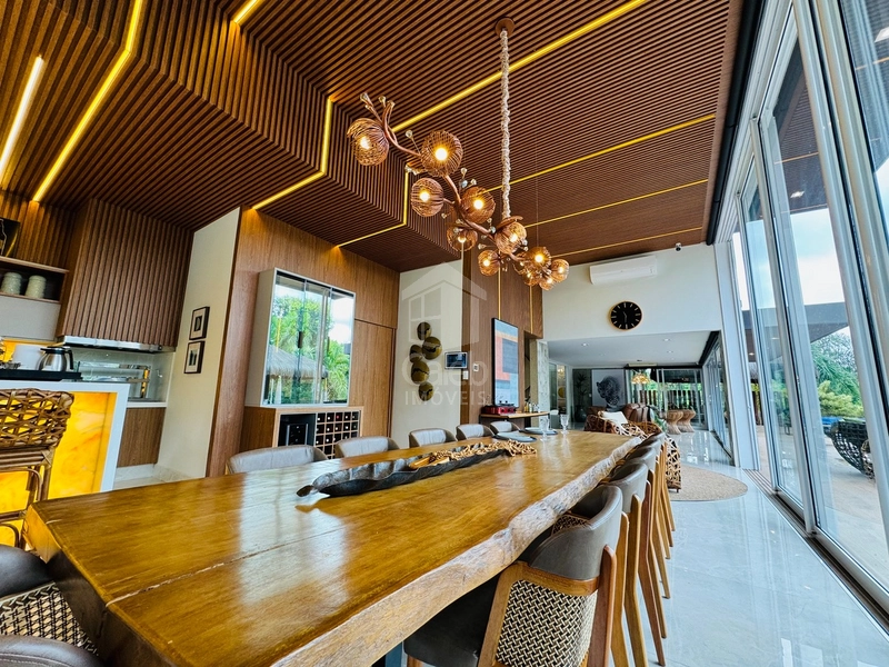 Mansão de luxo com 4 suítes, piscina e lago condomínio Green Valley: 4ª foto da galeria de imagens do imóvel