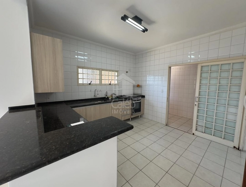 Casa a Venda no Bairro Parati em Marília- SP.: 4ª foto da galeria de imagens do imóvel