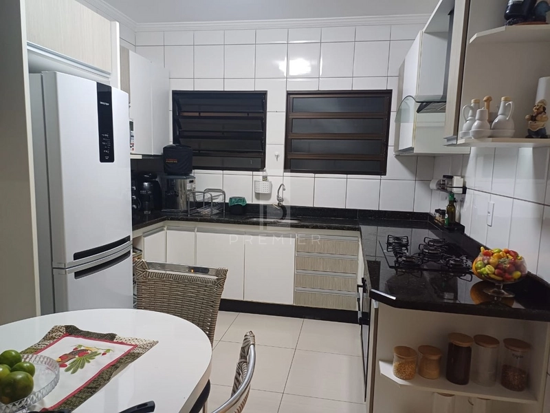 Casa a Venda no Bairro Bassan em Marília-SP.: 5ª foto da galeria de imagens do imóvel