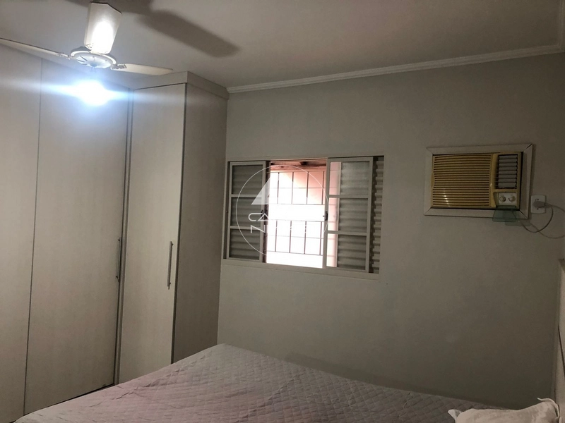 Casa no Jd. Santa Antonieta: 3ª foto da galeria de imagens do imóvel