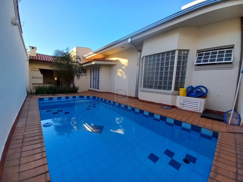 Casa com pisicna no Jd Aquarios em Marilia / Sp: 24ª foto da galeria de imagens do imóvel