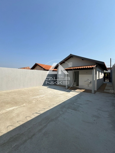 Casa no Jd Veneza: 1ª foto da galeria de imagens do imóvel