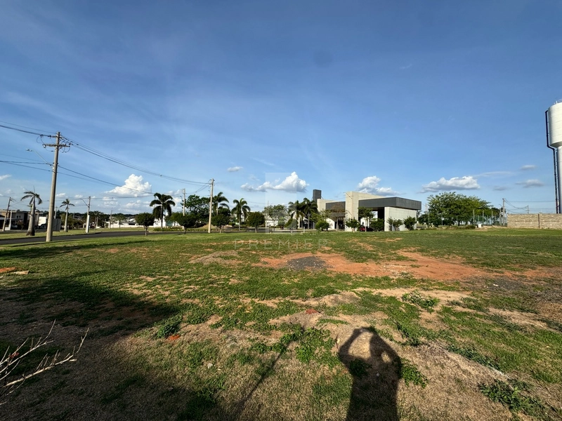 Terreno plano no Condomínio Verana em Marília-SP.: 1ª foto da galeria de imagens do imóvel