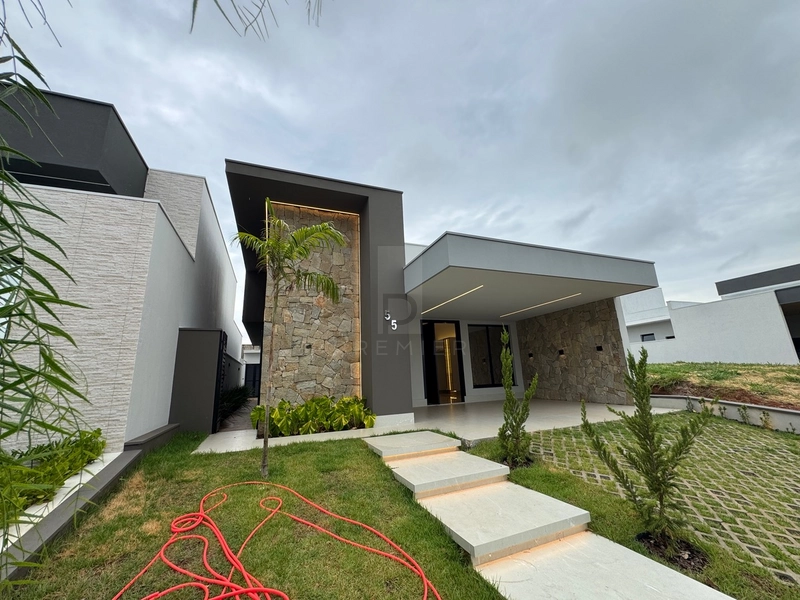Casa com 3 quartos e piscina no condomínio Verana em Marília-SP: 3ª foto da galeria de imagens do imóvel