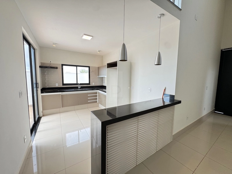 Casa com 3 suítes e piscina para alugar cond. Verana-Marília-SP: 12ª foto da galeria de imagens do imóvel