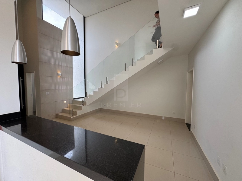 Casa com 3 suítes e piscina para alugar cond. Verana-Marília-SP: 13ª foto da galeria de imagens do imóvel