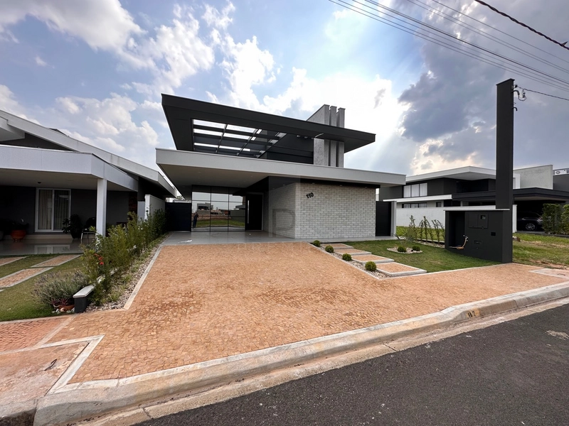 Casa com 3 quartos e piscina no Cond. Terras da Fazenda Marilia-SP: 1ª foto da galeria de imagens do imóvel