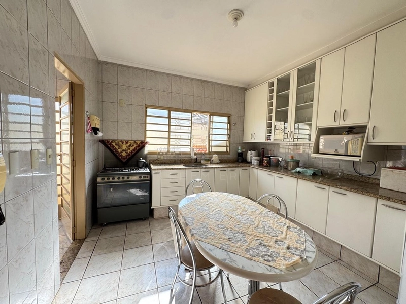Casa com 3 quartos no Jardim Parati-Marilia/SP: 15ª foto da galeria de imagens do imóvel
