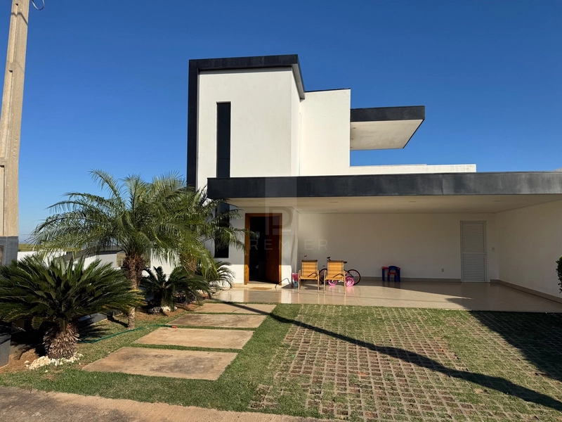 Casa com 3 quartos e piscina no condomínio Verana-Marília-SP: 1ª foto da galeria de imagens do imóvel
