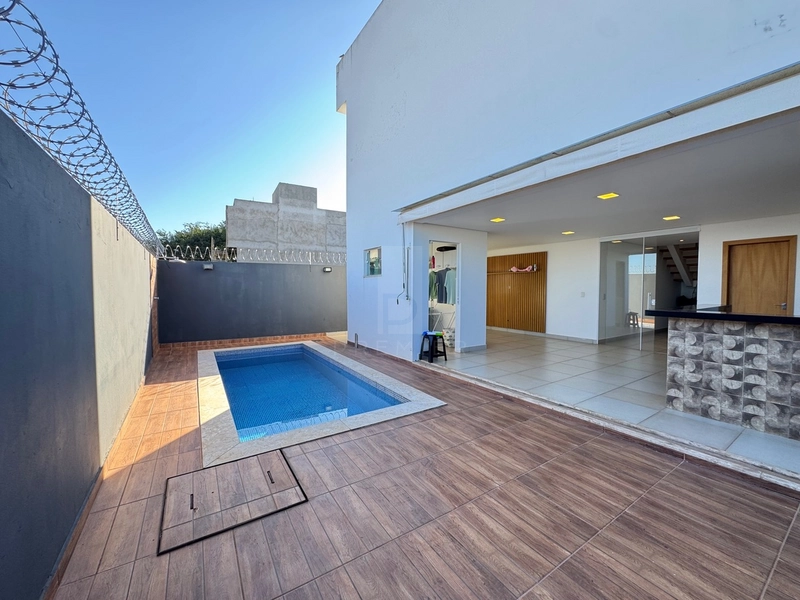 Casa com 3 quartos e piscina no condomínio Verana-Marília-SP: 29ª foto da galeria de imagens do imóvel