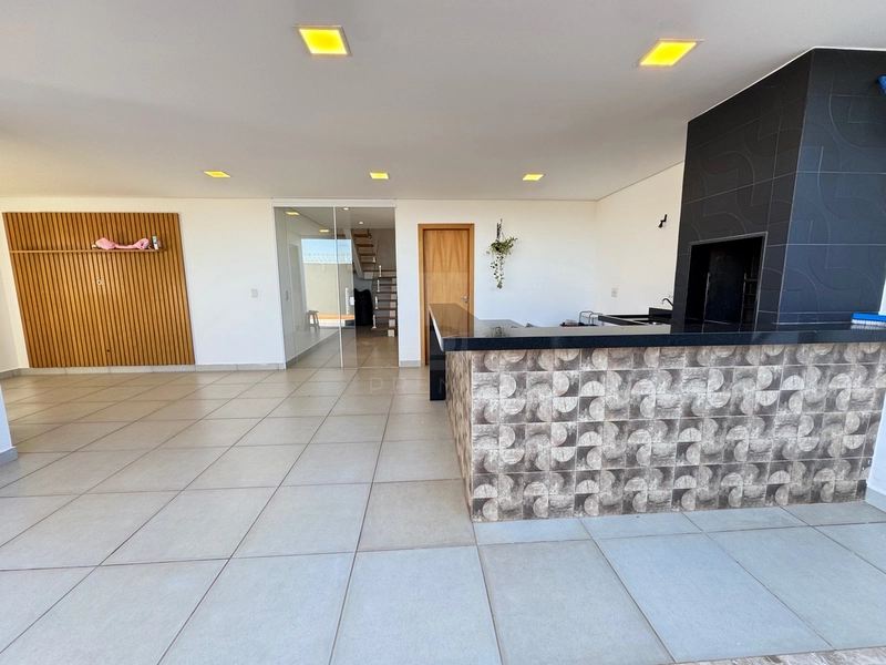 Casa com 3 quartos e piscina no condomínio Verana-Marília-SP: 28ª foto da galeria de imagens do imóvel