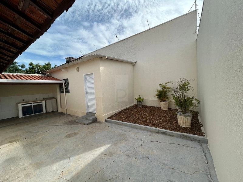 Casa com 3 quartos sendo 1 suíte no Jd. Bela Vista em Marília-SP.: 6ª foto da galeria de imagens do imóvel