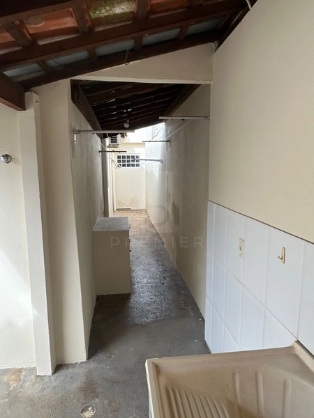 Casa com 3 quartos sendo 1 suíte no Jd. Bela Vista em Marília-SP.: 5ª foto da galeria de imagens do imóvel