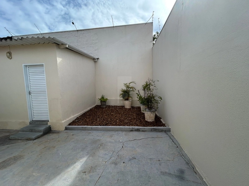 Casa com 3 quartos sendo 1 suíte no Jd. Bela Vista em Marília-SP.: 3ª foto da galeria de imagens do imóvel