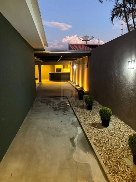 Casa com 3 quartos sendo 1 suíte no Jd. Acapulco em Marília-SP.: 16ª foto da galeria de imagens do imóvel