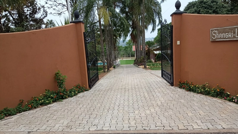 Chacara com 5 quartos e piscina aquecida no Jd America em Marilia / SP: 2ª foto da galeria de imagens do imóvel