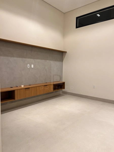 Casa a venda com 3 quartos sendo 1 suíte no Cond. Verana Pq. Alvorada.: 3ª foto da galeria de imagens do imóvel