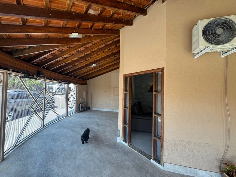 Casa com 3 quartos sendo 1 suíte no Jd. Califórnia em Marília-SP.: 4ª foto da galeria de imagens do imóvel