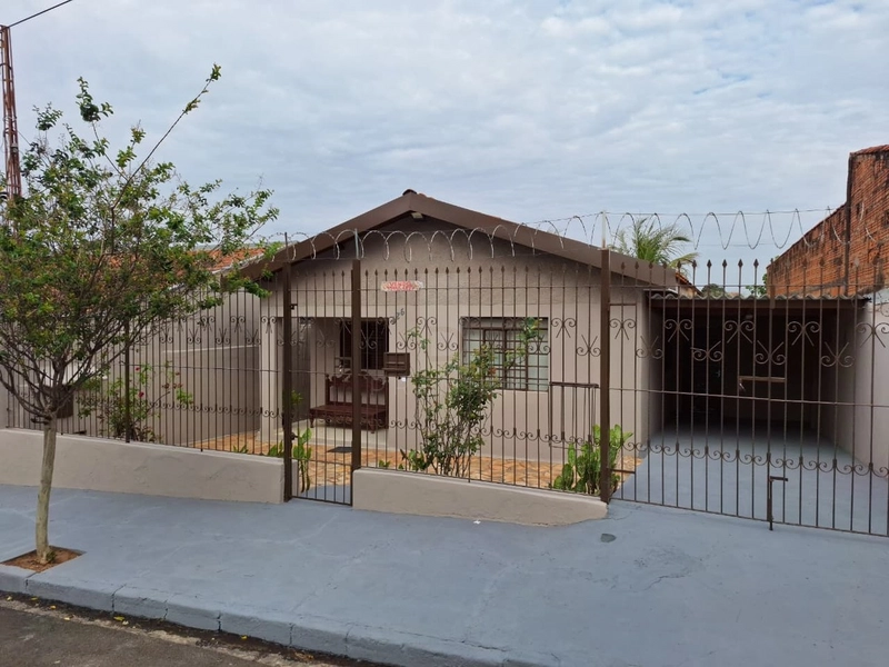 Casa à Venda – Jardim Marília/SP: 1ª foto da galeria de imagens do imóvel
