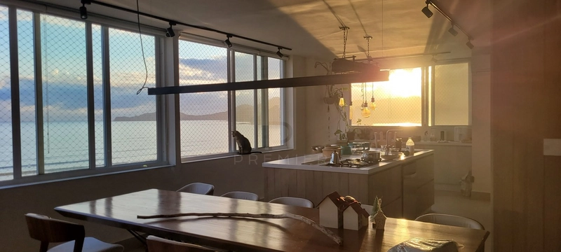 Apartamento em frente ao mar em Santos / SP: 3ª foto da galeria de imagens do imóvel