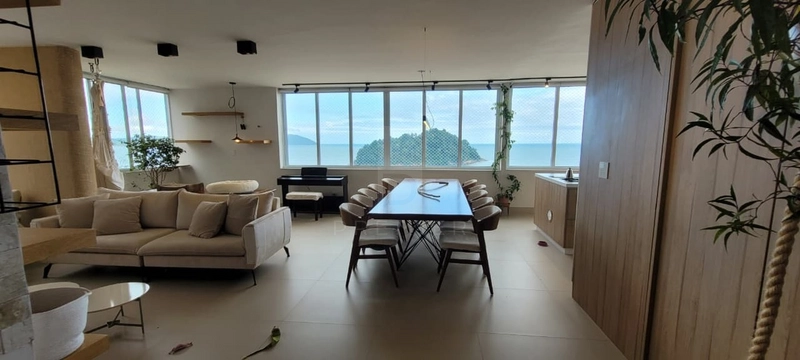 Apartamento em frente ao mar em Santos / SP: 4ª foto da galeria de imagens do imóvel