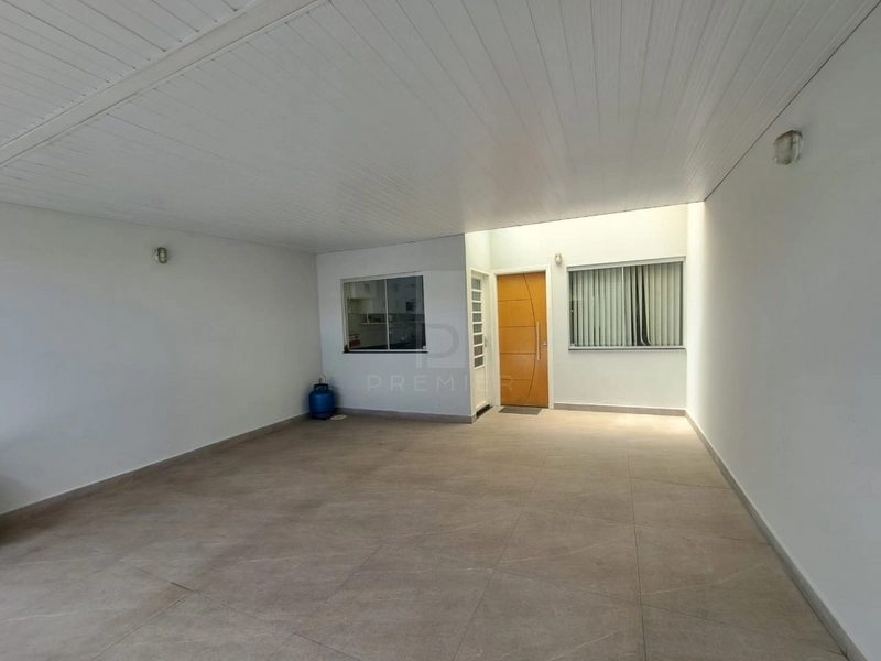 Casa a Venda com 3 quartos no Jardim Portal do Sol em Marília-SP.: 1ª foto da galeria de imagens do imóvel