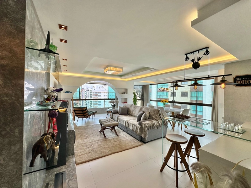 APARTAMENTO 2 SUÍTES FRENTE PRAÇA: 3ª foto da galeria de imagens do imóvel