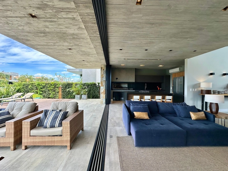 SOBRADO ALTO PADRÃO EM CONDOMÍNIO XANGRI-LÁ: 17ª foto da galeria de imagens do imóvel