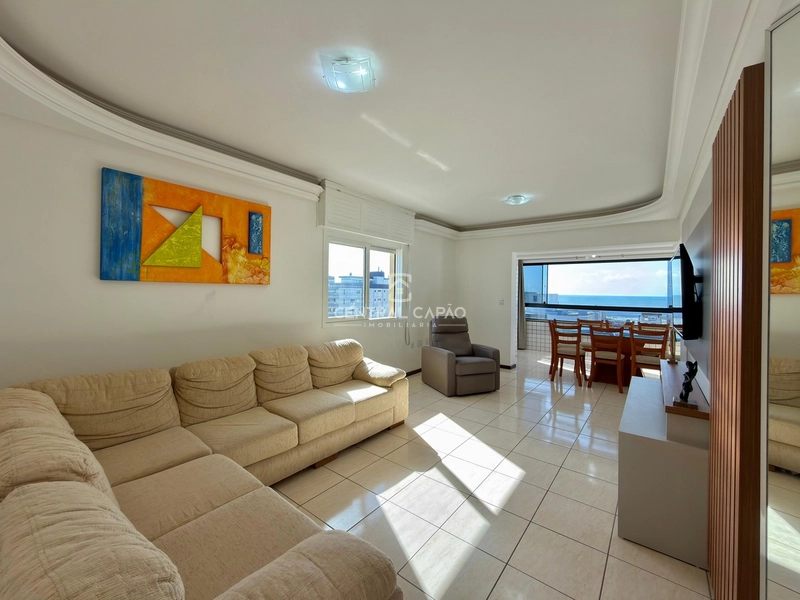 Apartamento 3 dormitóriosà venda próximo à praça em Capão da Canoa