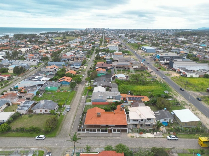 CASA DE ESQUINA JARDIM BEIRA MAR.: 1ª foto da galeria de imagens do imóvel