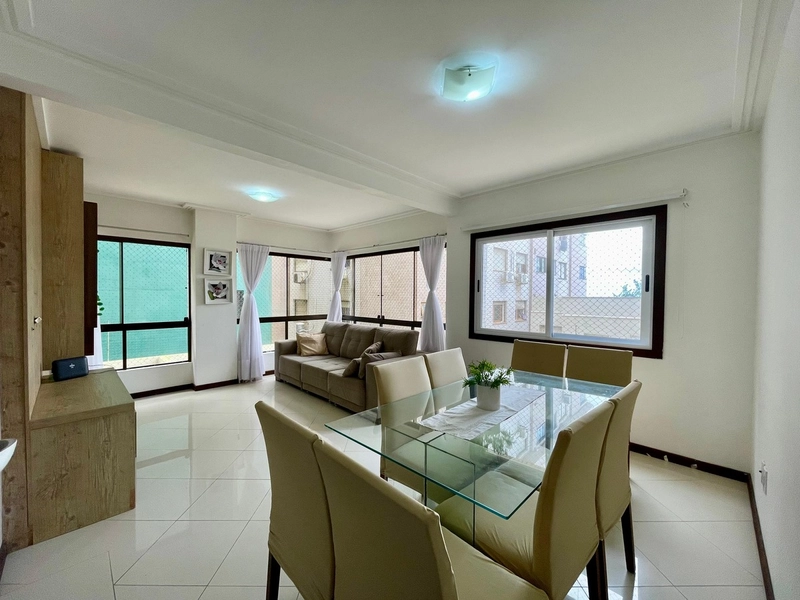 Apartamento de 2 dormitórios com garagem próximo ao mar em Capão: 2ª foto da galeria de imagens do imóvel