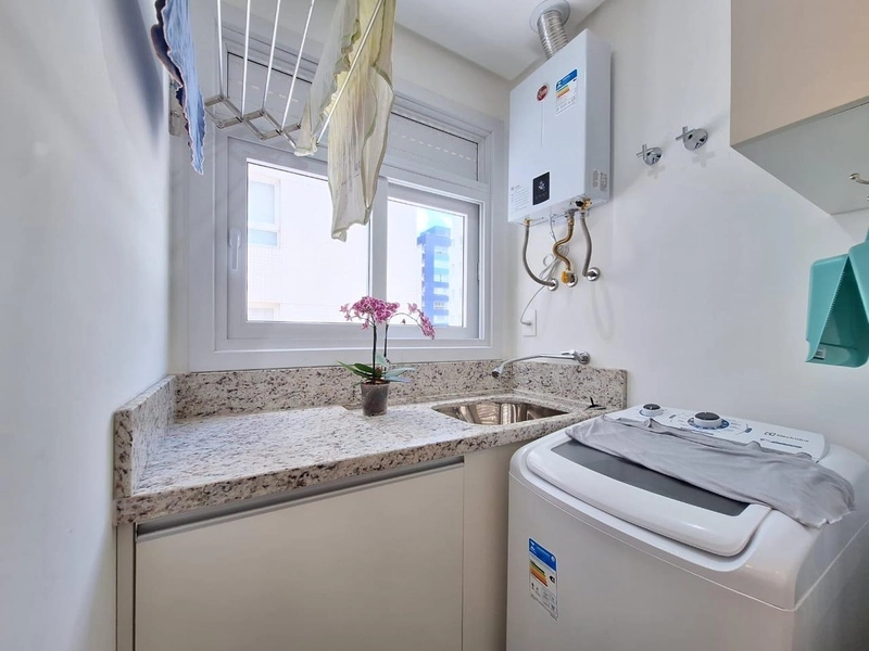 Apartamento 2 dormitórios mobiliado e decorado: 19ª foto da galeria de imagens do imóvel